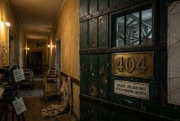 404 Numaralı Oda ve Gece Gelen Mimarlar