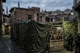 Mersin Tarsus’taki Gizemli Koridor Efsanesi Ahit Sandığımı Bulundu